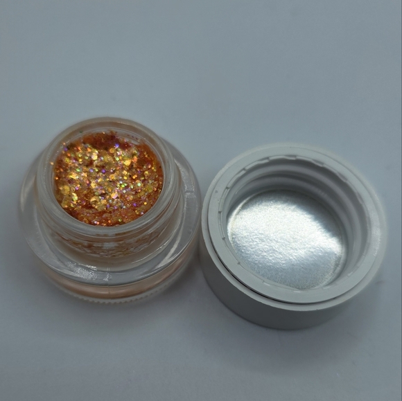 Colourpop En Vogue Glitterally Obsessed Body Glitter - Picture 3 of 3